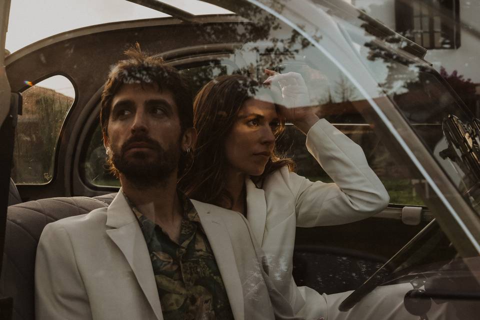 Novios de blanco