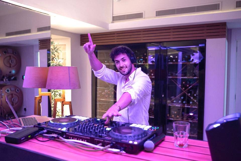 DJ party
