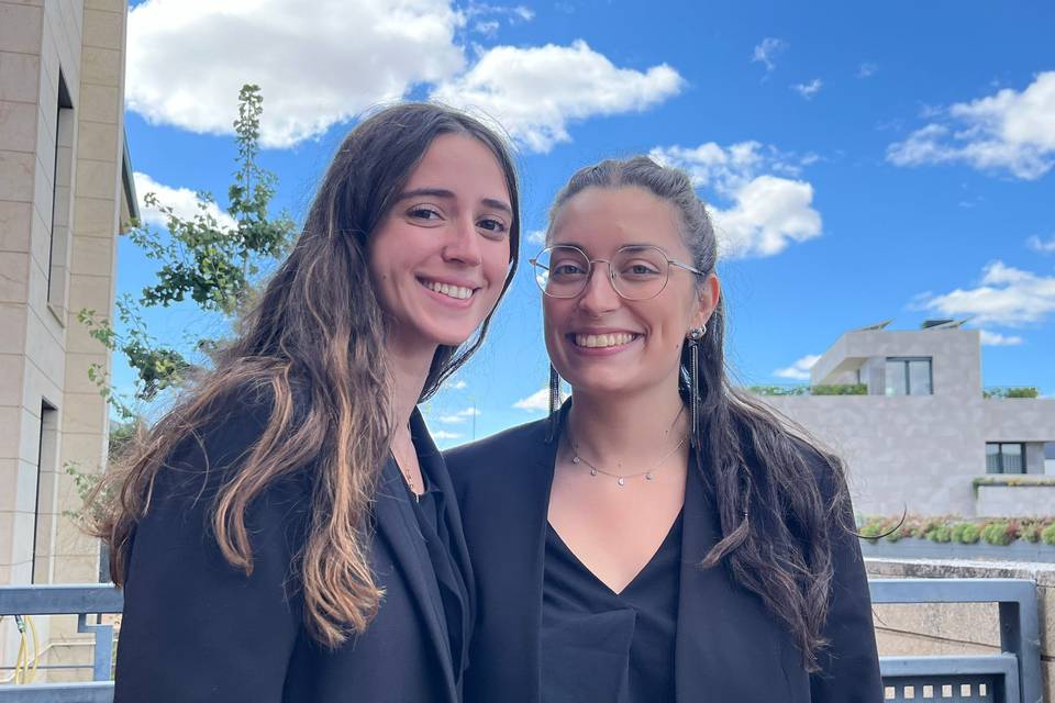 Laura y Elena