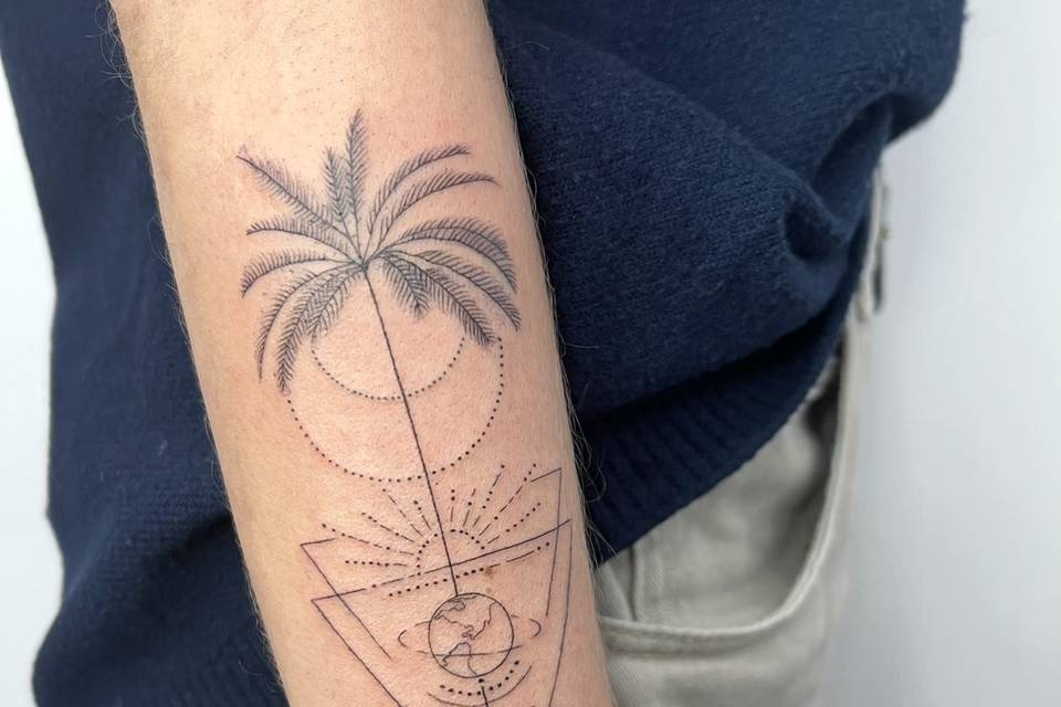 Tatuaje línea fina