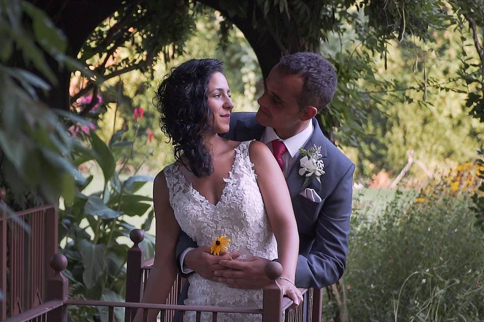 Pareja entre naturaleza
