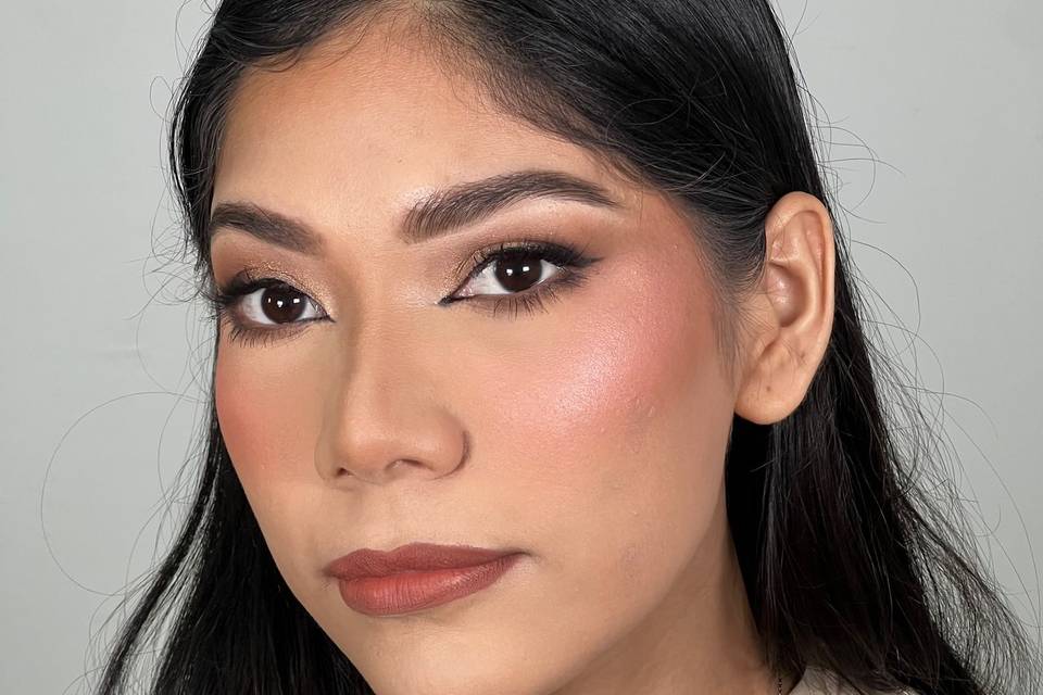 Full glam makeup