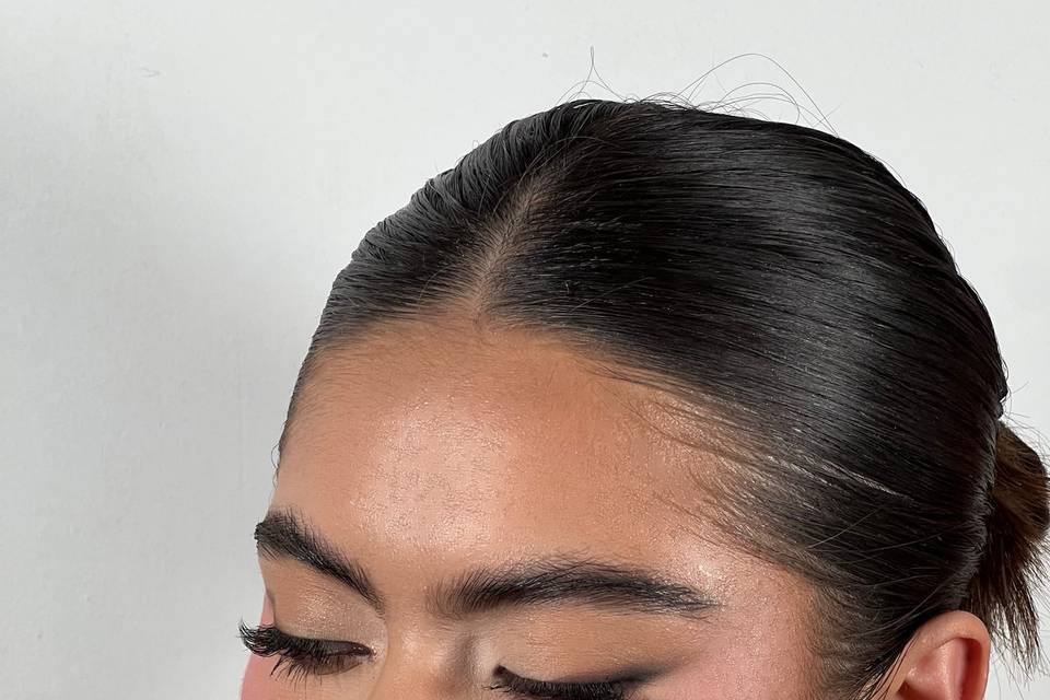 Full glam makeup