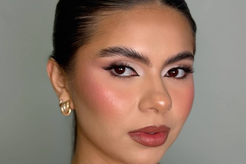 Full glam makeup