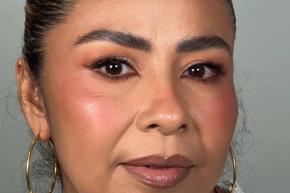 Full glam makeup