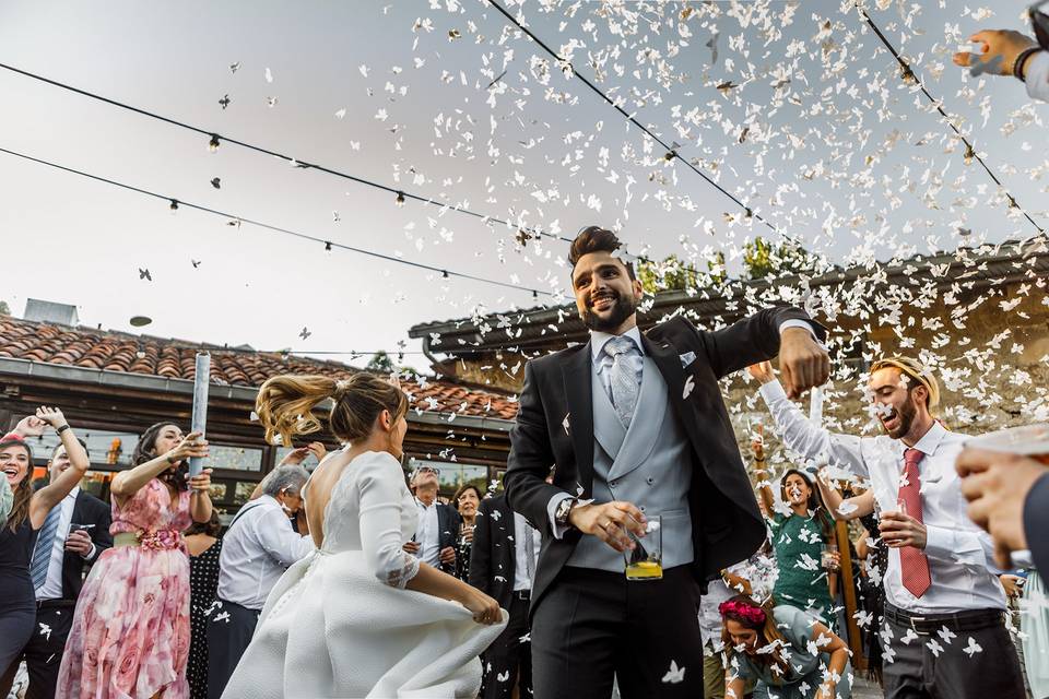 Fiesta y diversión en las boda