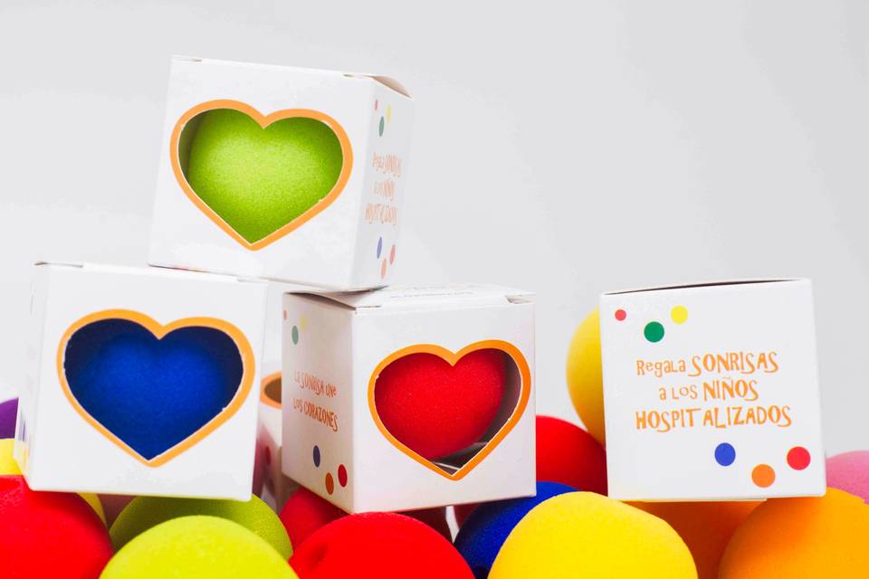Narices de colores en caja