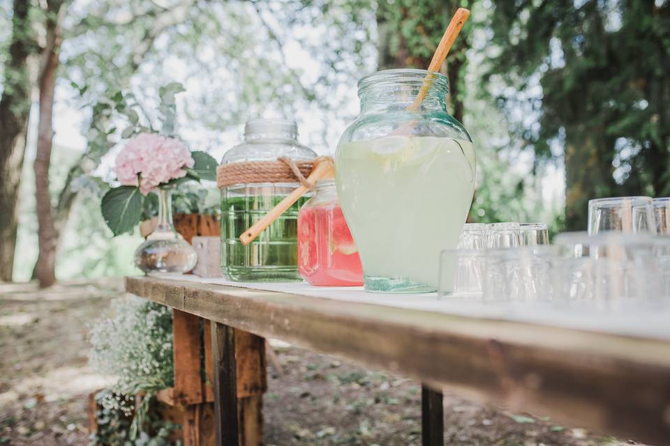 Aguas de sabores de bienvenida