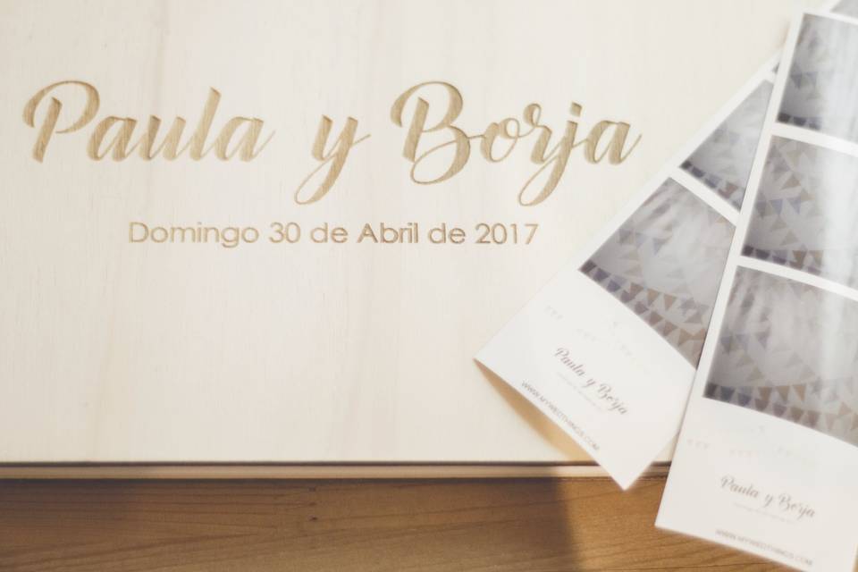 Libro de firmas y tiras