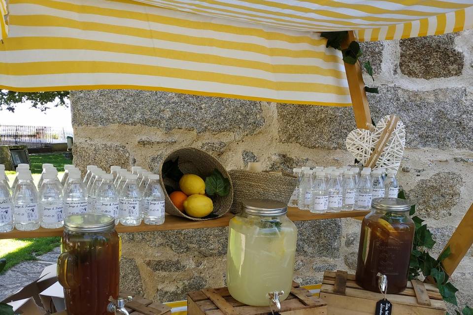 Stand limonada y agua