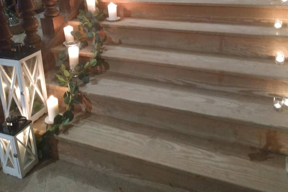 Decoración escalera con velas