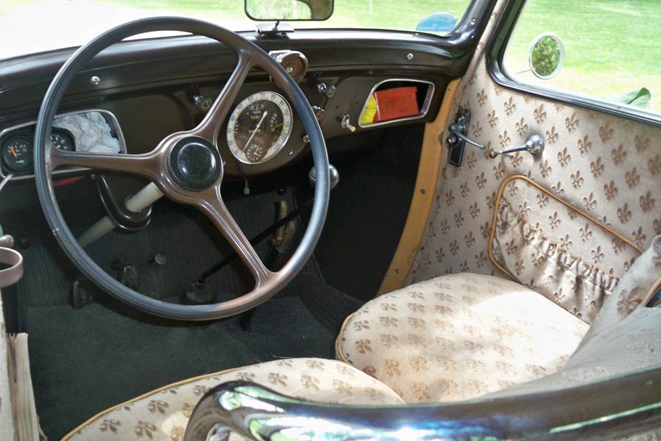 Interior Peugeot 301