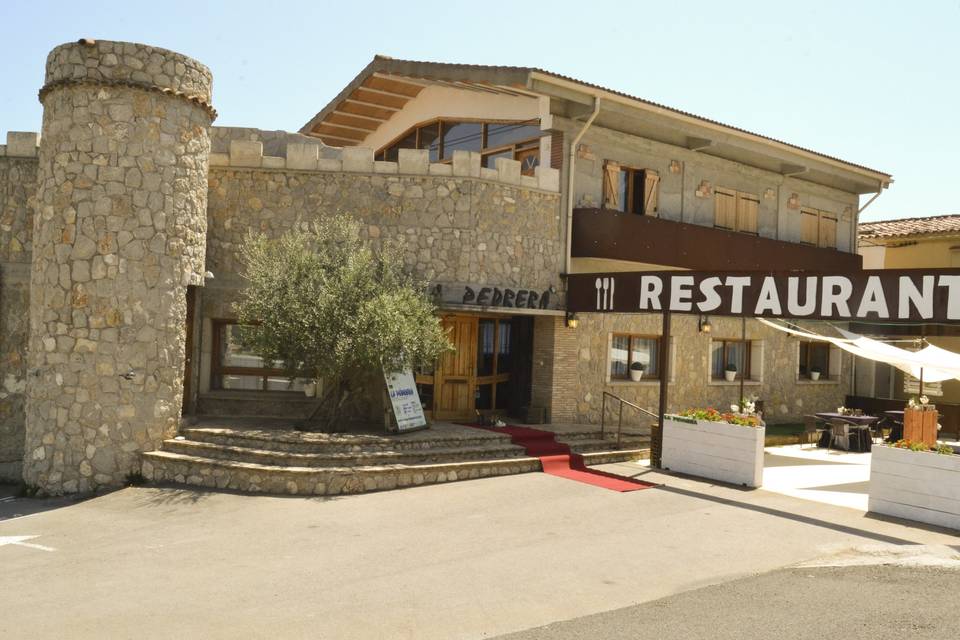 Restaurante La Pedrera by Heretat del Castell