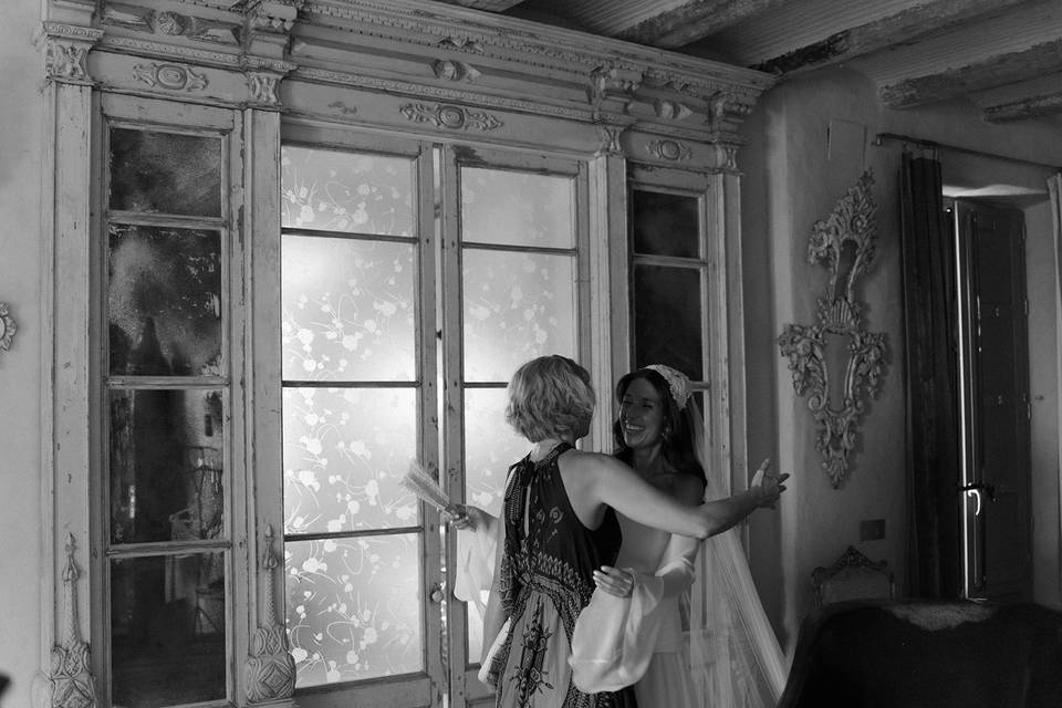 Abrazo a la novia