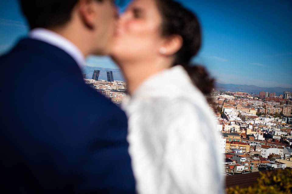 Novios en las Torres Blancas