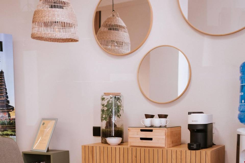 mueble_adornos_madera_estilo_natural