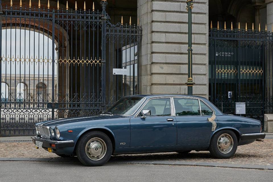 Boda en Jaguar XJ6