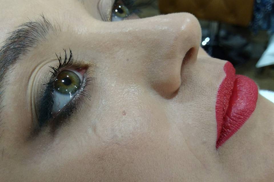 Maquillaje y pestañas