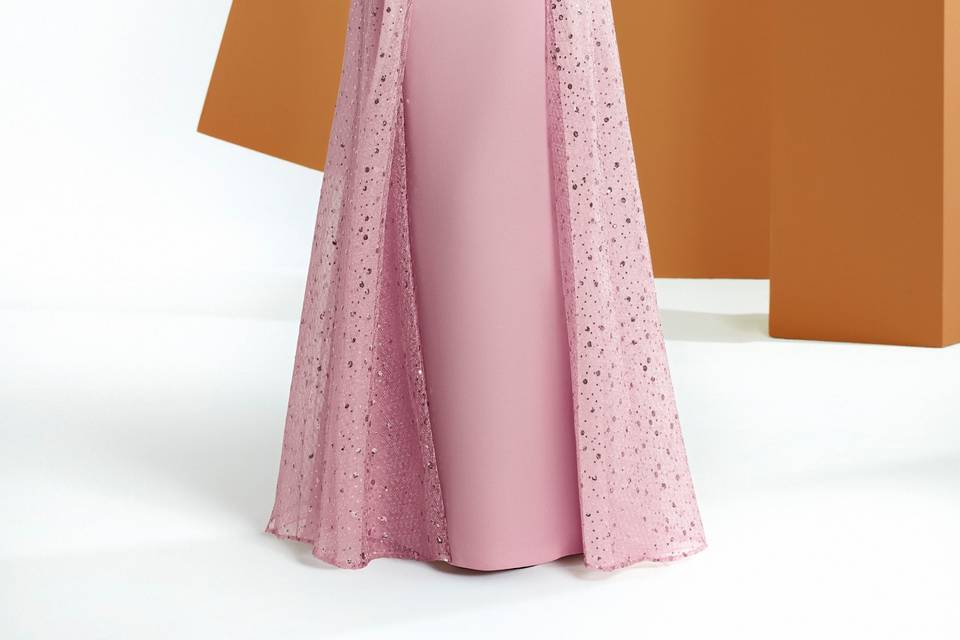 MN-Elegante y esbelta.