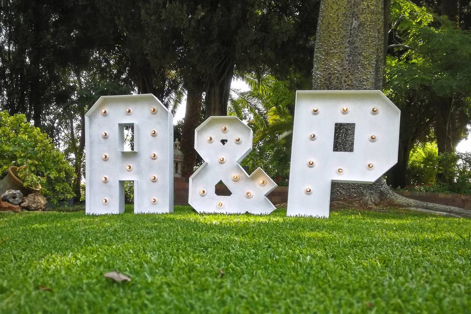 Altar en el campo.