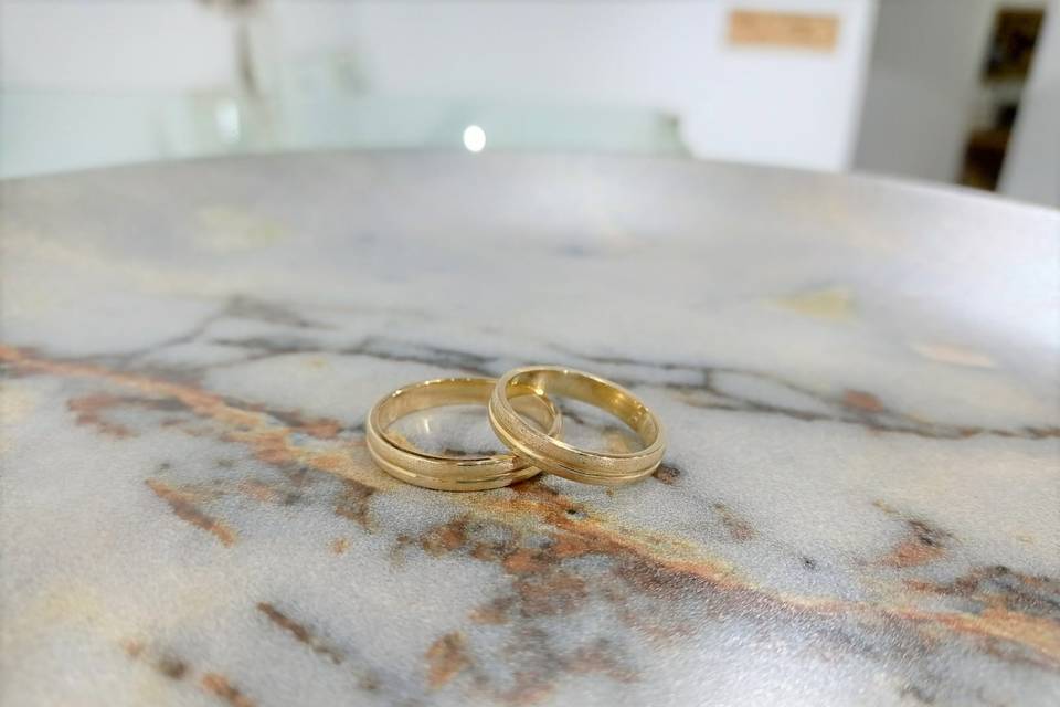 Alianzas de oro 18k