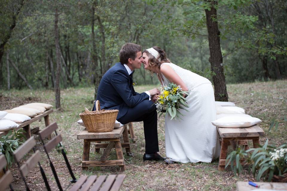 Novios en el bosque