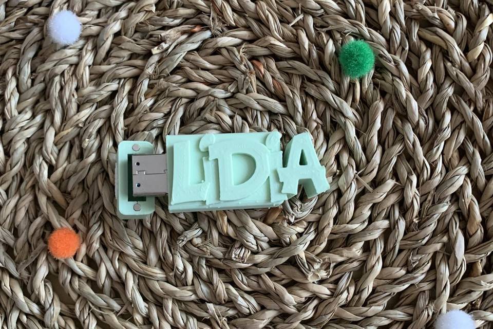 USB Detalle boda