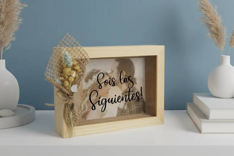 Hucha madera siguientes