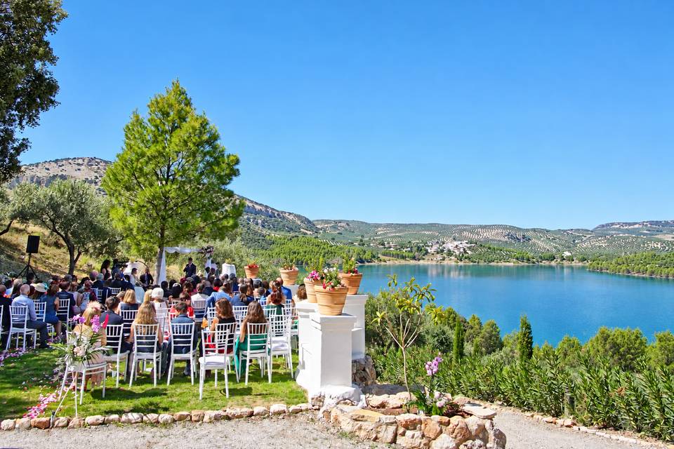 Monte y Lago
