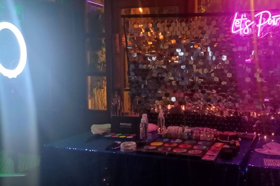 Glitter bar