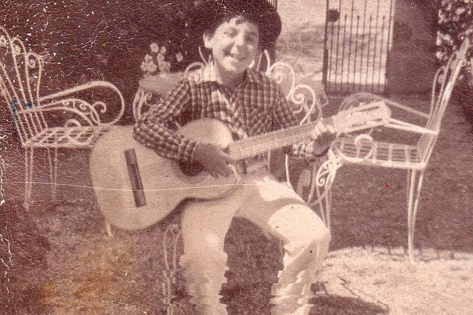 9 AÑOS DE EDAD