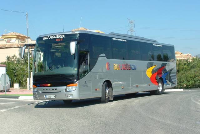 Autobús para boda de 54 plazas