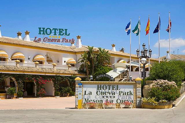 Hotel La Cueva Park