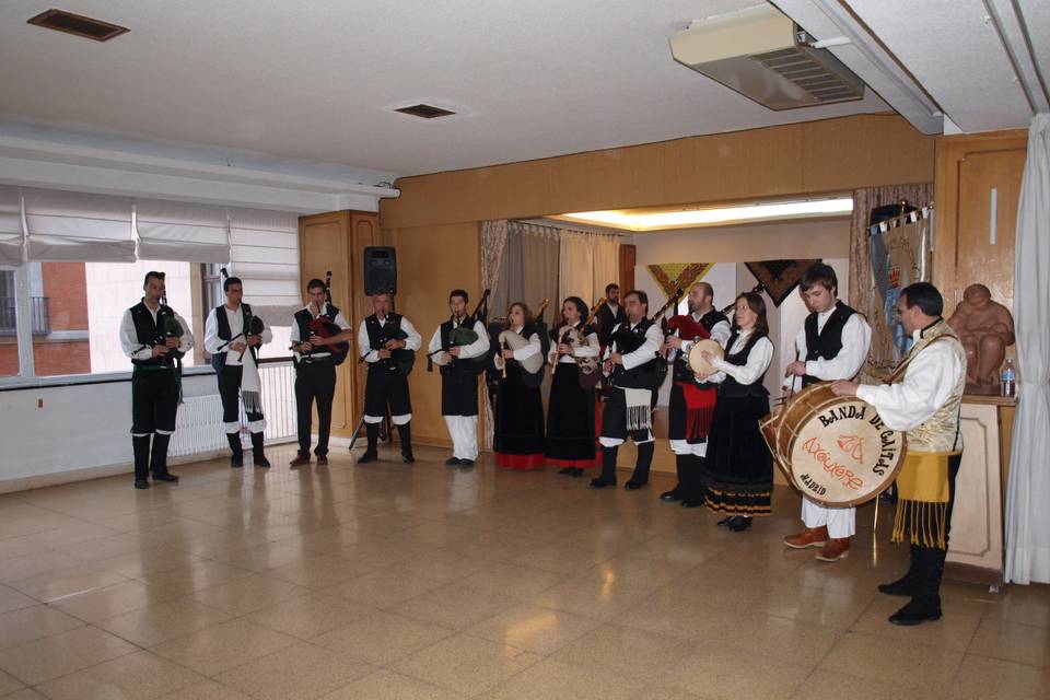 Banda de Gaitas Axouxere