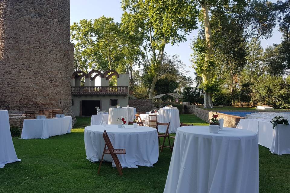 Aperitivo en zona piscina