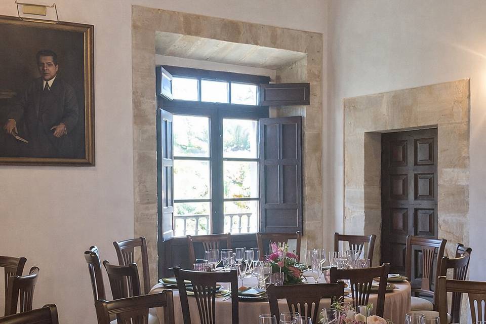 Salón en rosas