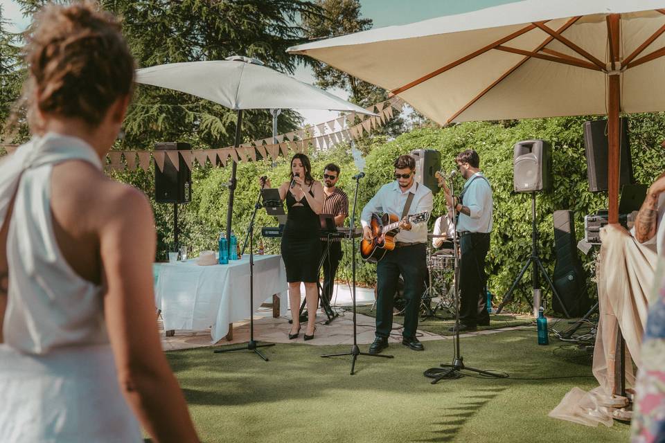 EMEBE BAND