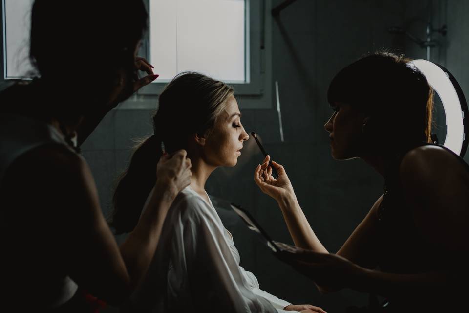 Maquillaje y peluquería novias