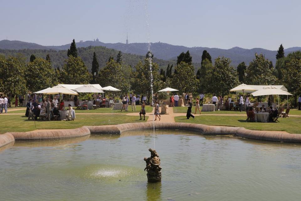 Apritivo en el jardín