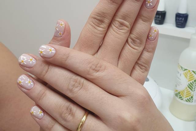 Manicura semipermanente