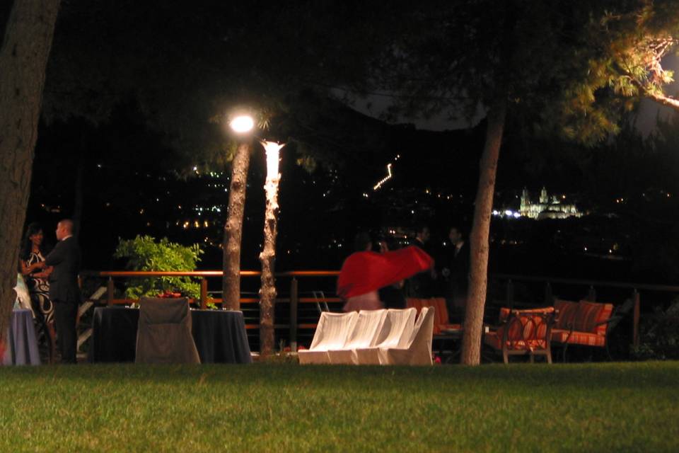 Decoración y preparación de jardines para boda