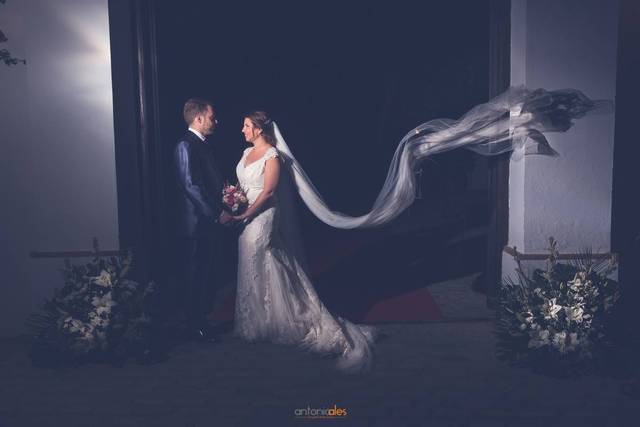 Album de fotos azul para boda, fabricado en piel Ubrique