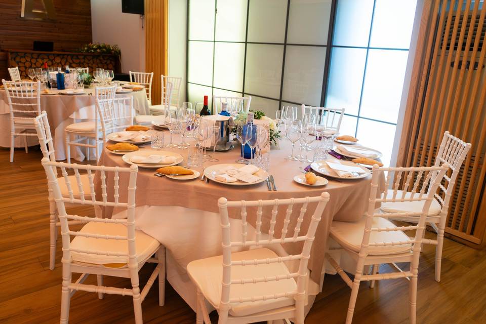 Mesa invitados