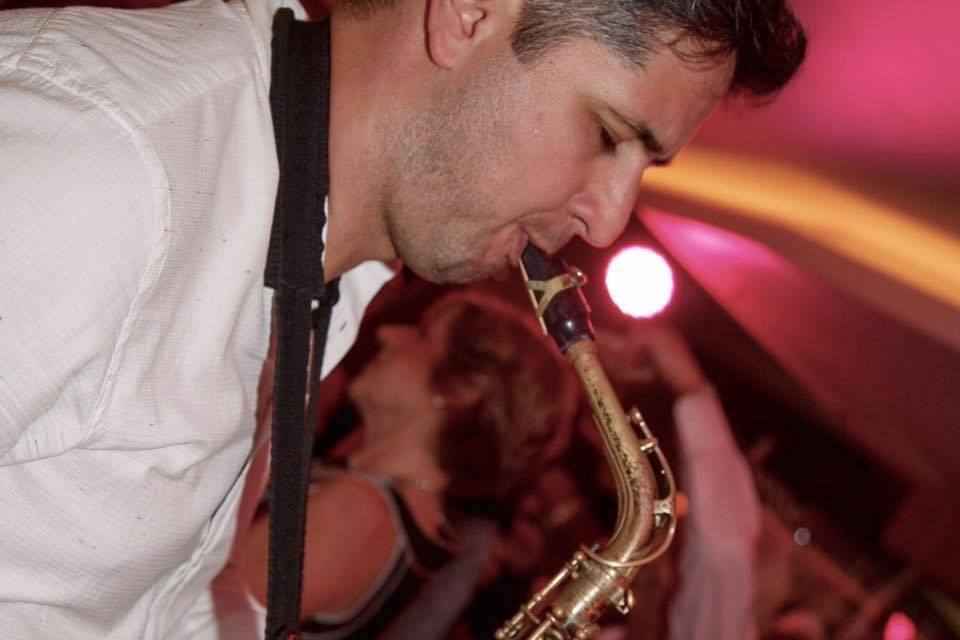 Demián Arroyo, Saxofón