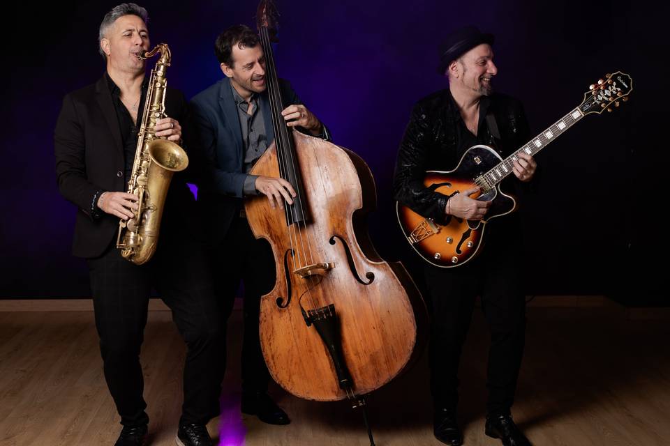 DeSaxophonic Trio