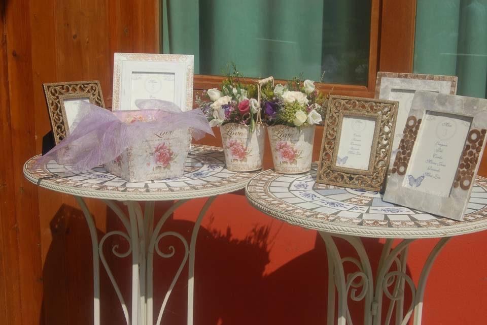 Detalle de las mesas de los invitados