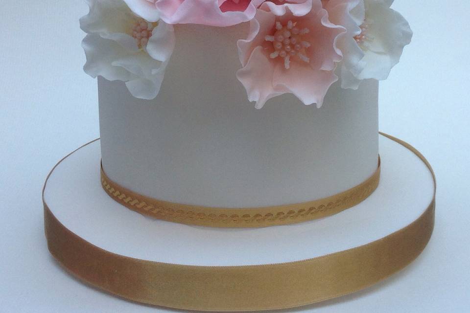 Tarta flor rosa