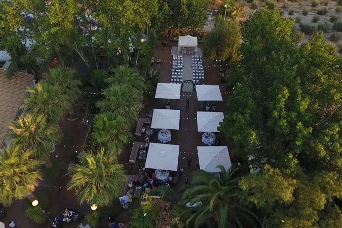 Boda exterior con vista aérea