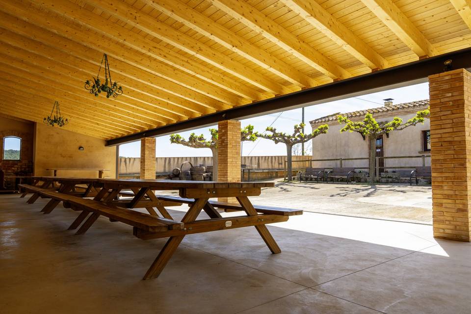 MESA_PICNIC_MADERA_MARRON_RUSTICO_ANGULO