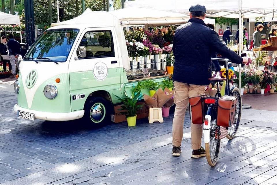 Amis Flower Truck